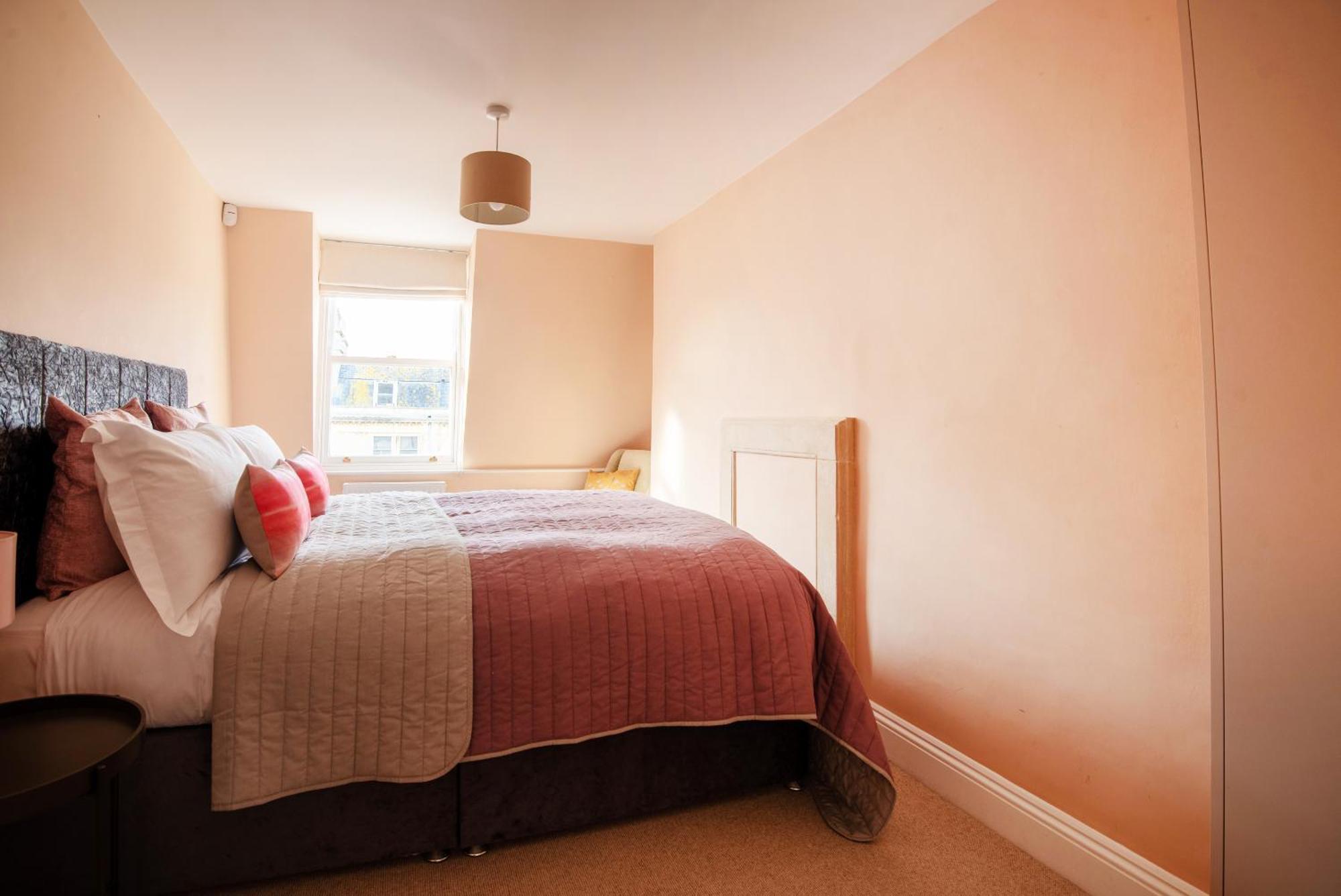 Dream Stays Bath - Barton House Exterior photo