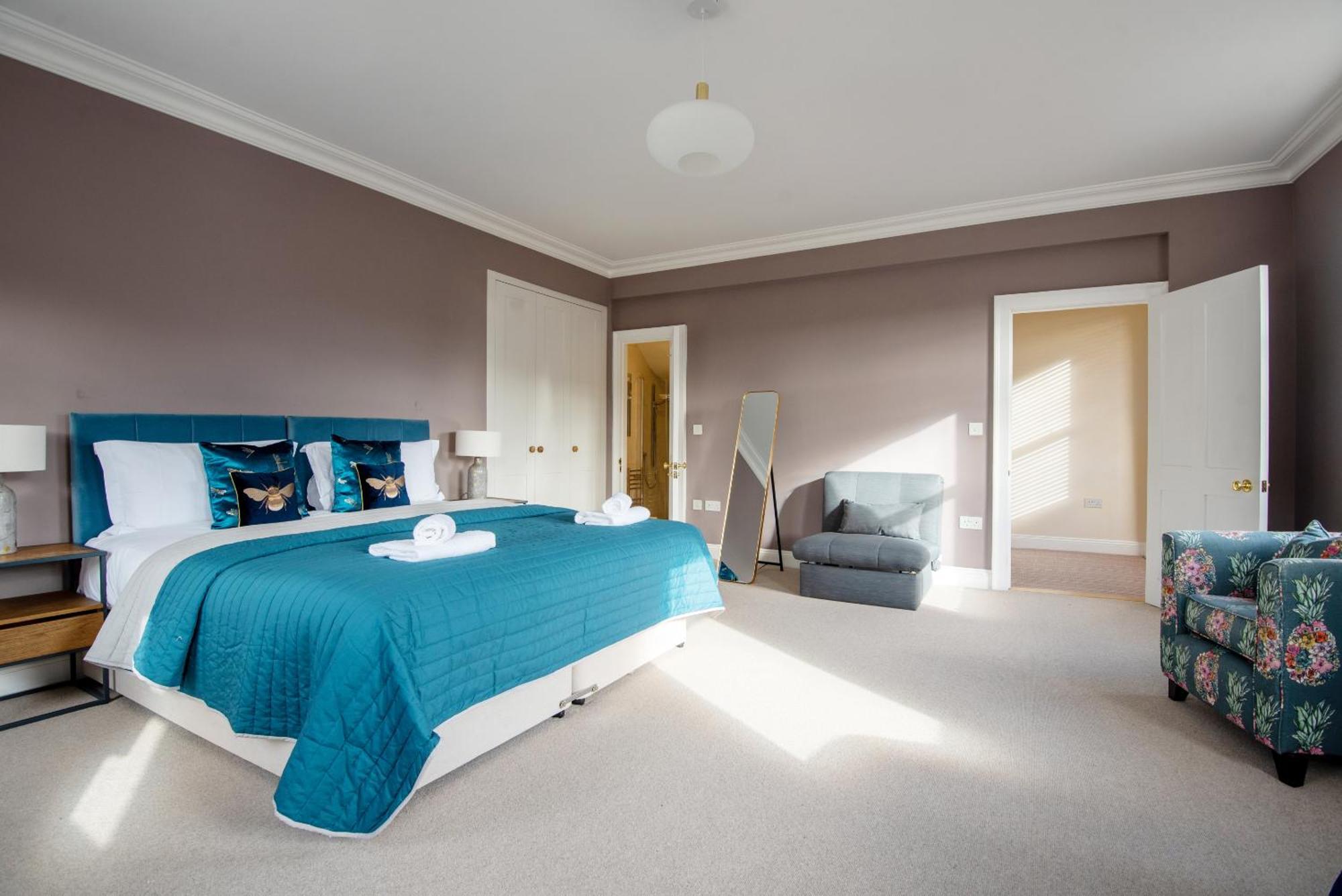 Dream Stays Bath - Barton House Exterior photo